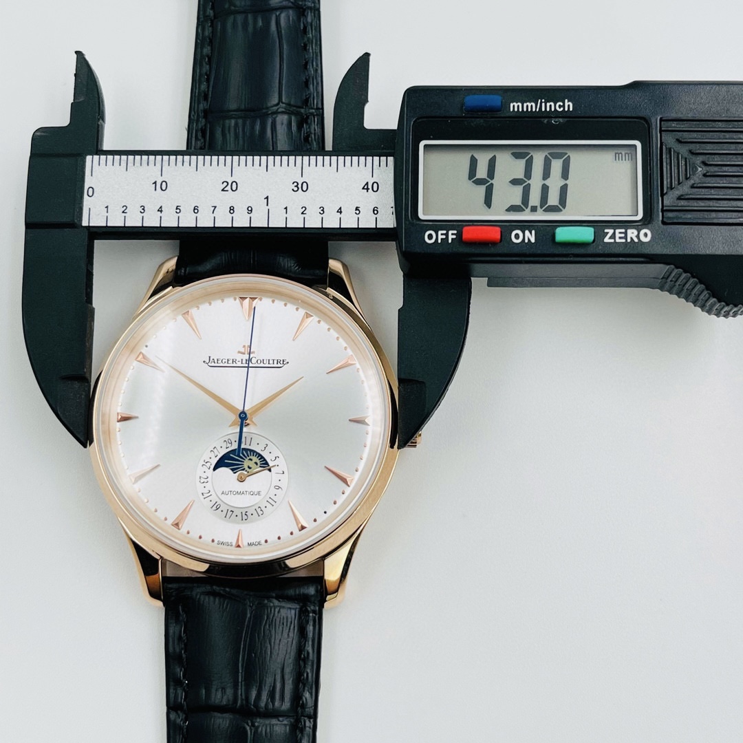 ジャガー・ルクルトスーパーコピー時計マスターQ1552520-01男性の魅力を引き立てます。[3]
