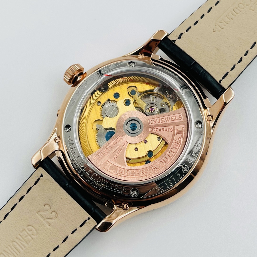 ジャガー・ルクルトスーパーコピー時計マスターQ1552520-01男性の魅力を引き立てます。[6]