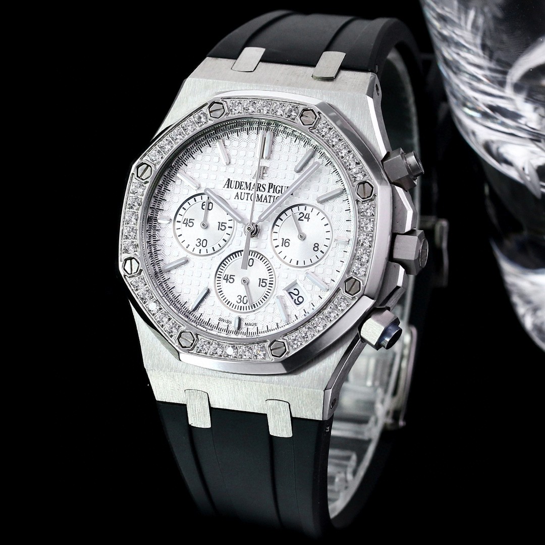 ベゼルダイヤモンド オーデマピゲスーパーコピー時計ロイヤルオークA322560