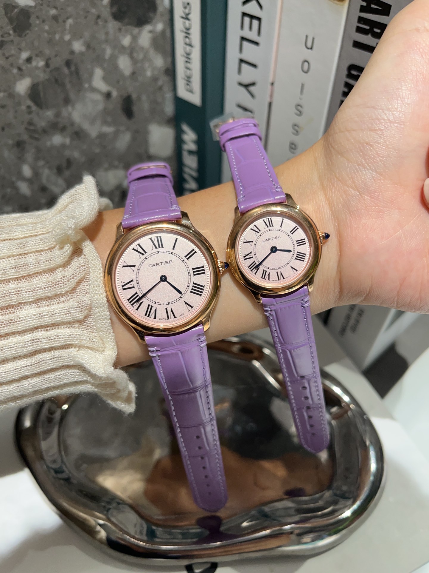 カルティエ ロンド マスト紫色のカップルコピー時計ブランドC50280-02[2]
