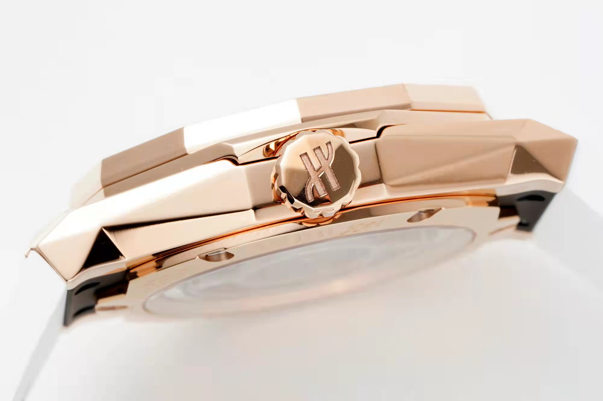 ウブロコピー クラシック フュージョン40mm 天然ゴムストラップ700267[8]