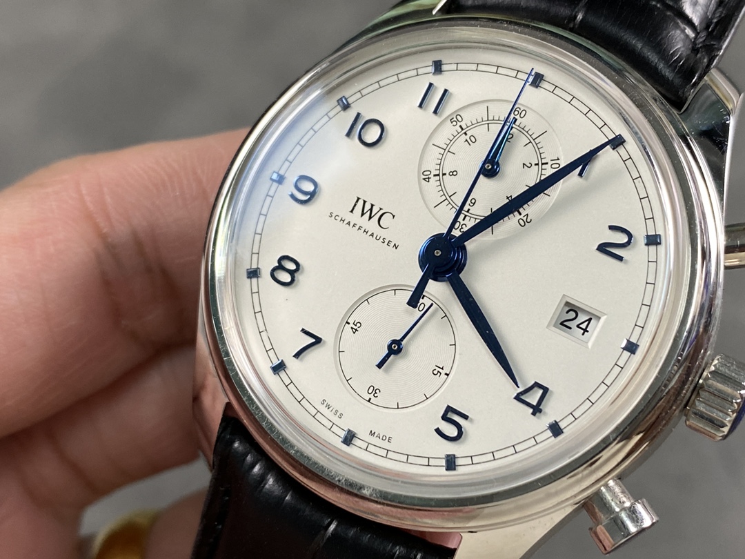 話題商品！高級IWCスーパーコピー ポルトギーゼ クロノグラフIW6024956[2]