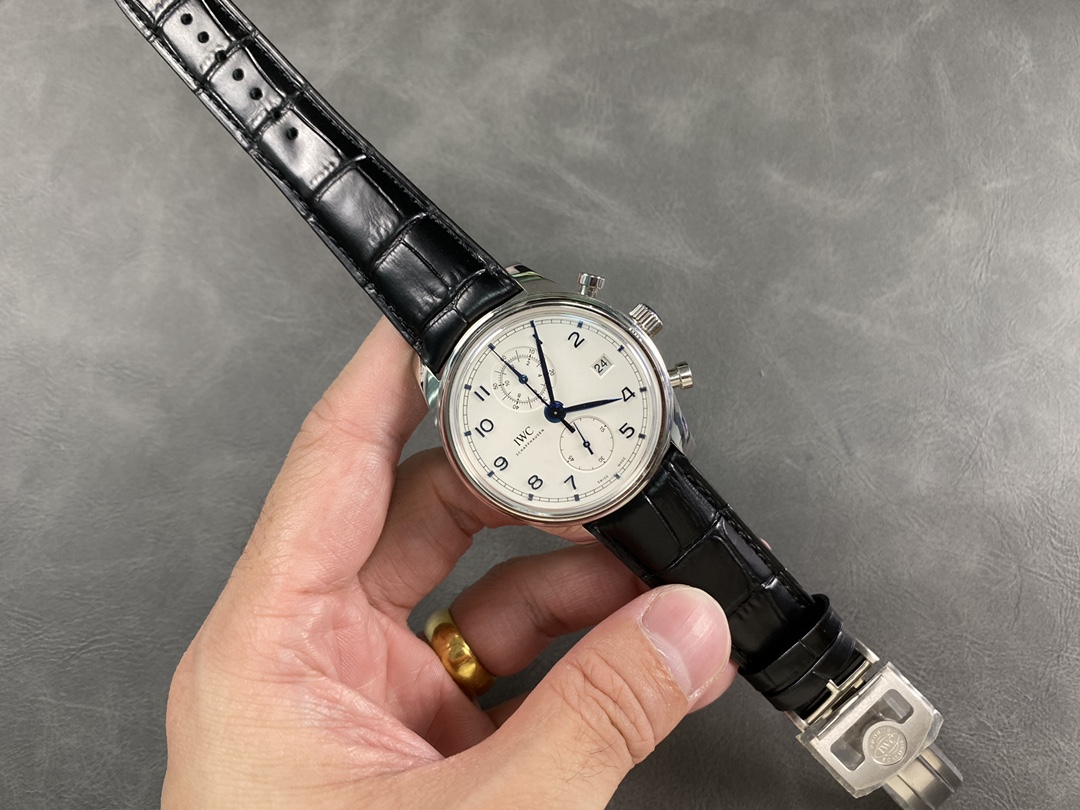 話題商品！高級IWCスーパーコピー ポルトギーゼ クロノグラフIW6024956[3]