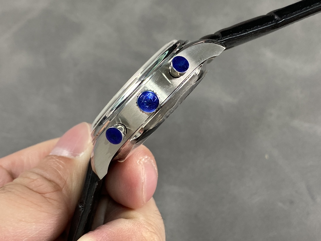 話題商品！高級IWCスーパーコピー ポルトギーゼ クロノグラフIW6024956[5]