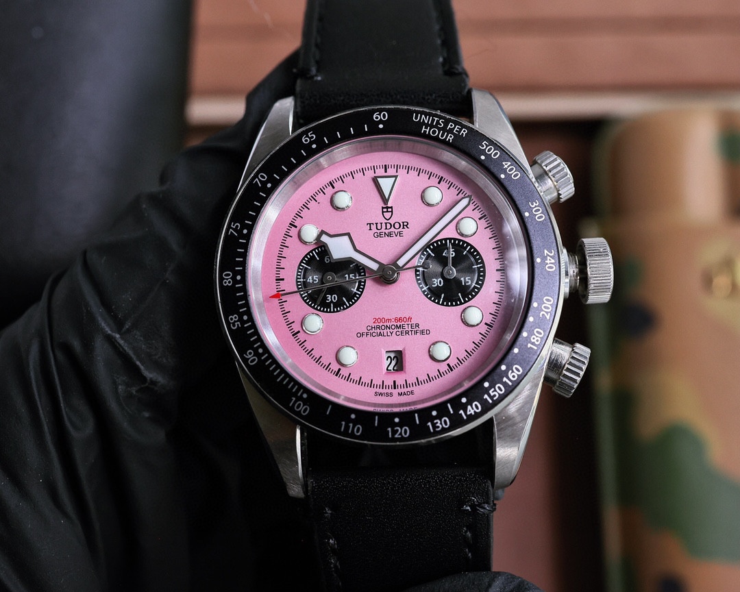 チュードルレプリカ ビワンタイプ42mm時計 ピンク5針 T294898