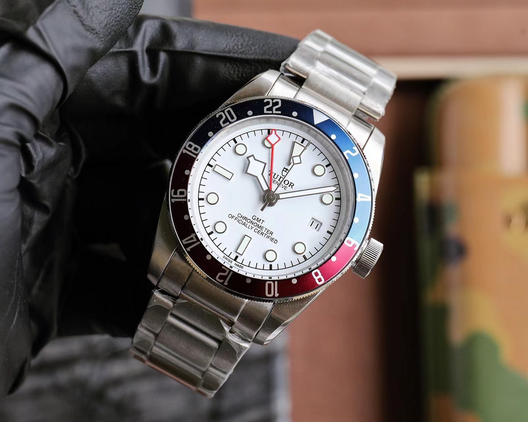 新作チュードルスーパーコピー時計販売店ビワンタイプ 42mm T290130[2]