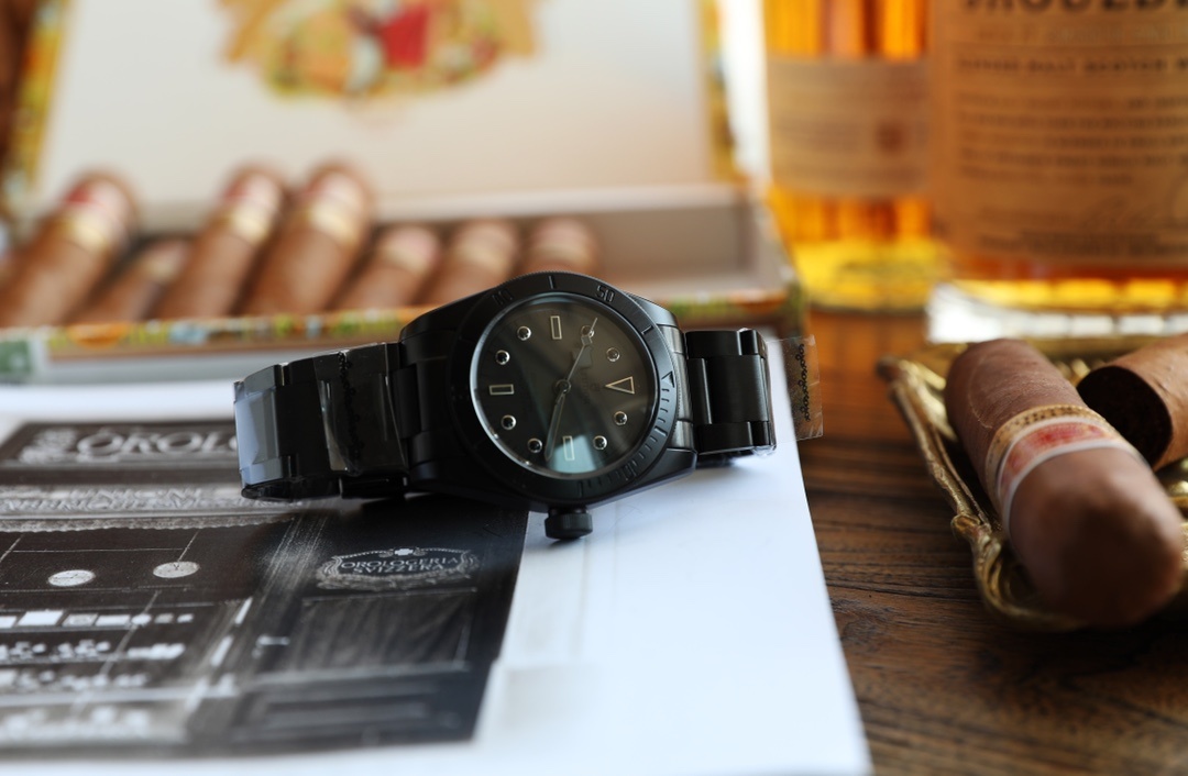 「ダース・ベイダー」チュードルスーパーコピー時計(N品) ビワン42mm T36253[1]