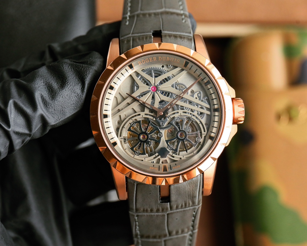 ROGER DUBUISコピー時計 エクスカリバー キング自動巻き72880VM1[3]