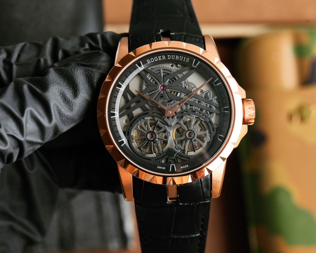 ROGER DUBUISコピー時計 エクスカリバー キング自動巻き72880VM1[5]