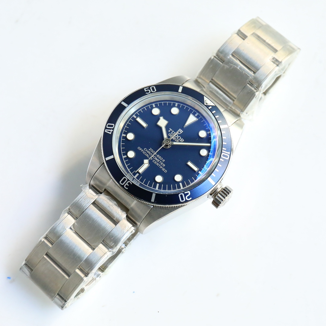 最高級TUDOR ブラックベイ一流メンズ時計T82002L[7]