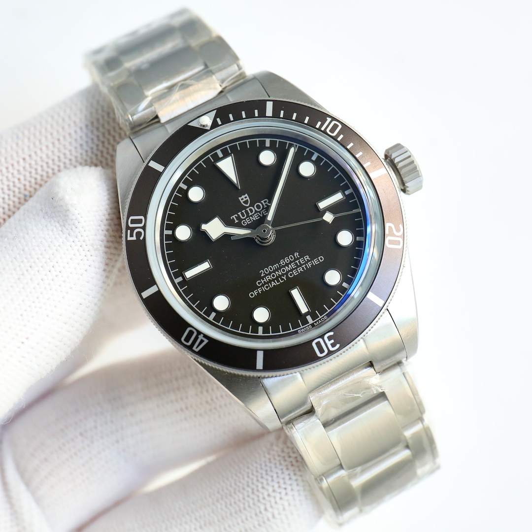 最高級TUDOR ブラックベイ一流メンズ時計T82002L[8]