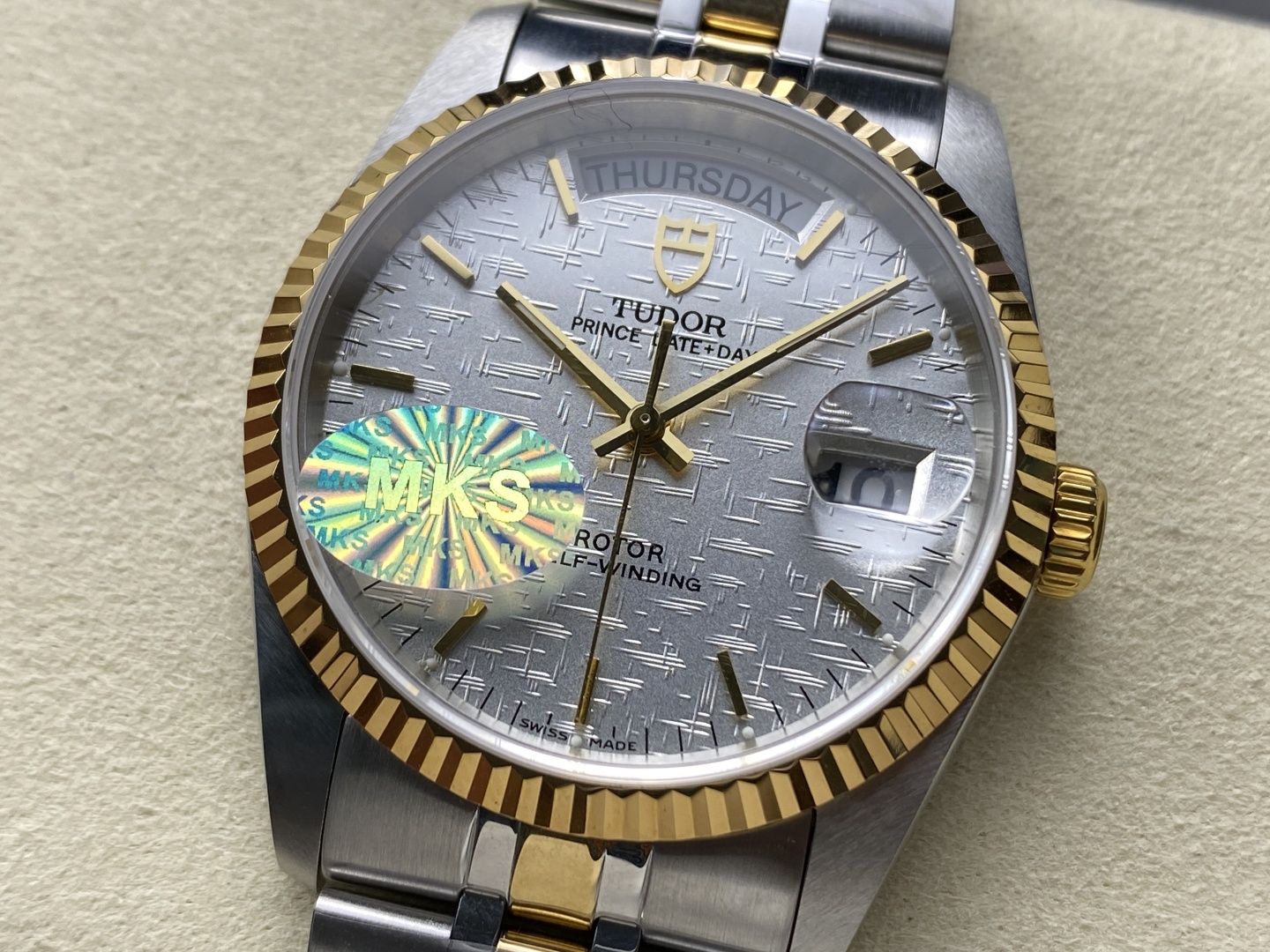 チュードル人気ブランド36mm高級腕時計サファイアクリスタル 76213[2]