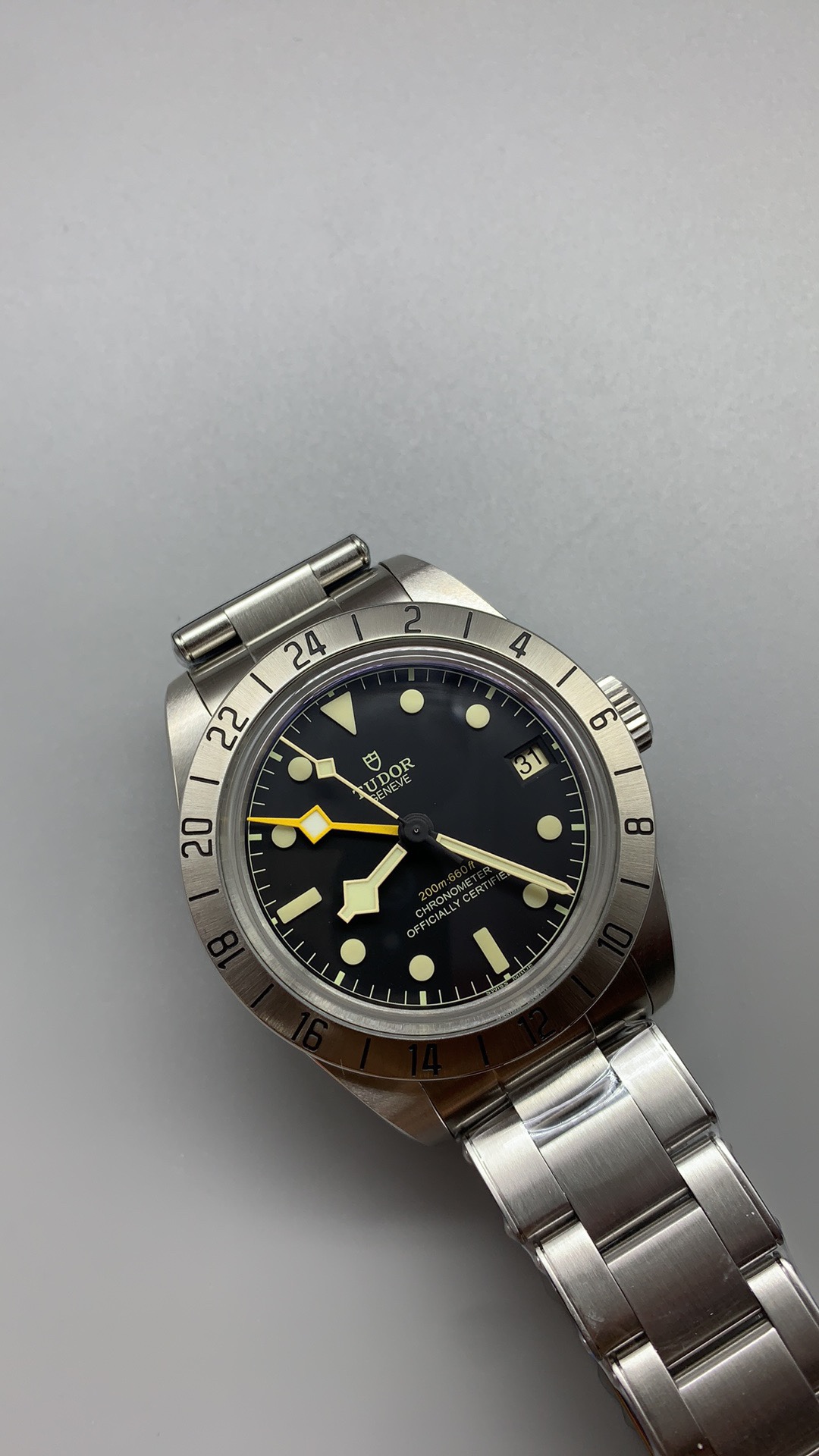 メンズ チュードルコピー時計 GMT ロープロファイル 視認性に優れる276629Q[2]