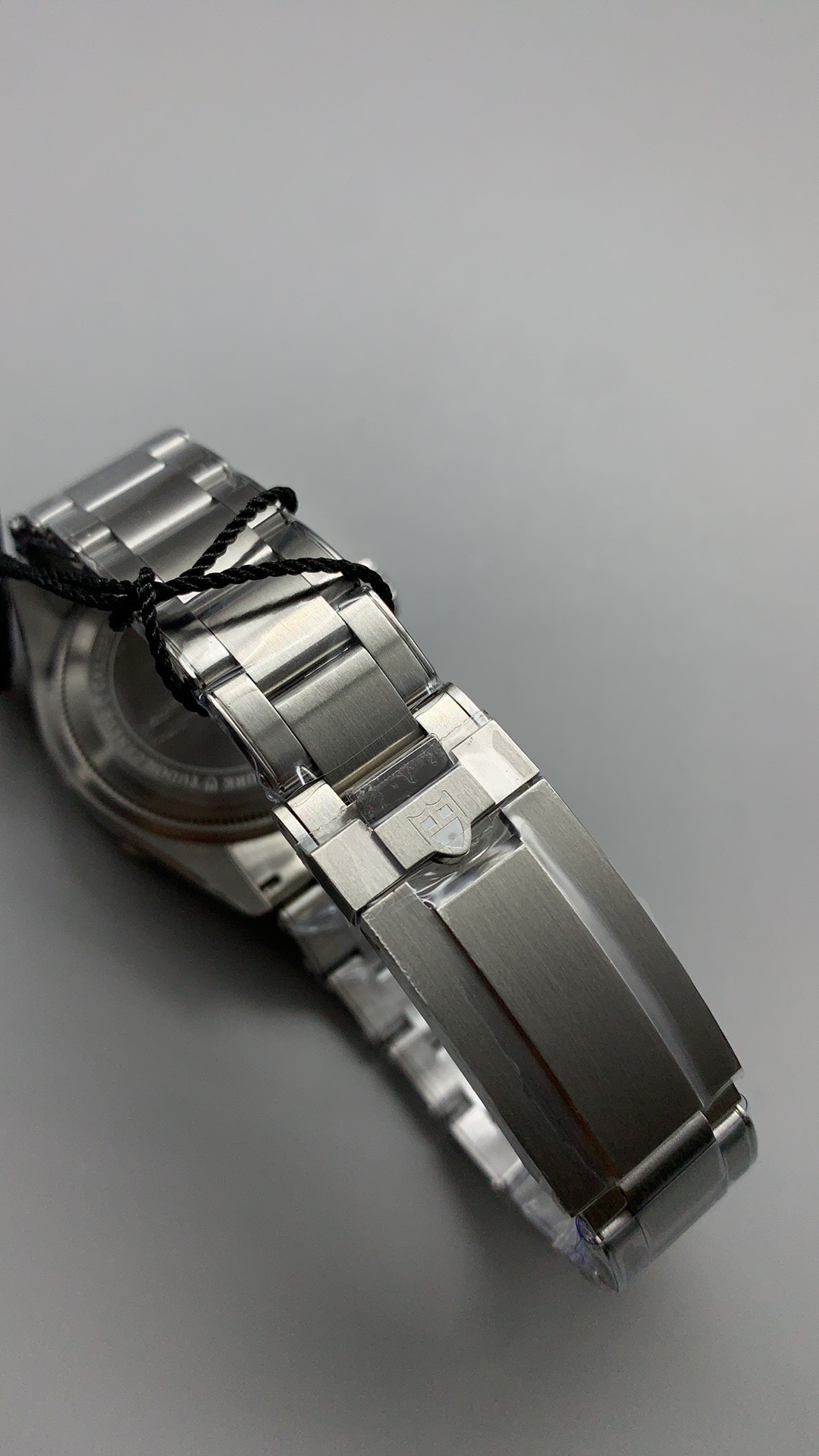 メンズ チュードルコピー時計 GMT ロープロファイル 視認性に優れる276629Q[5]