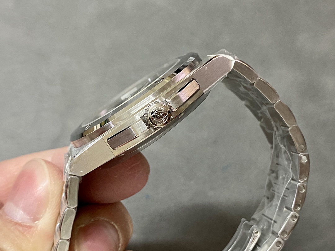 最大級の品揃え IWC インヂュニア メンズ40mm ブラック Ref. 1832[4]