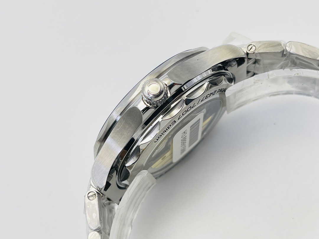 最新入荷 OMEGA時計 スピードマスター限定版42mm 381.279.0013[4]