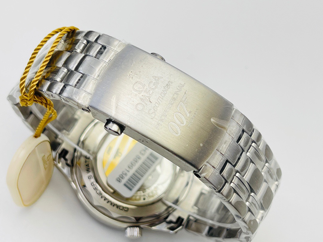 最新入荷 OMEGA時計 スピードマスター限定版42mm 381.279.0013[8]