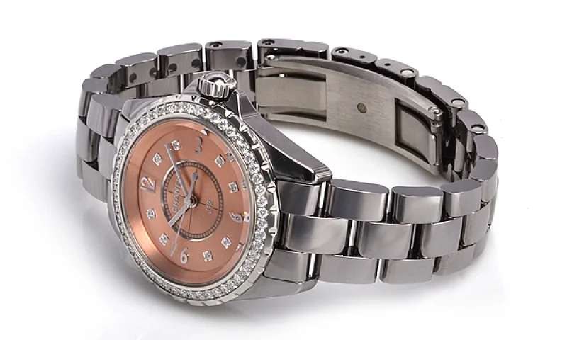シャネル時計 CHANEL偽物 スーパーコピー J12 33 セラミック 宝石 ダイヤモンド タイプ レディース H3110