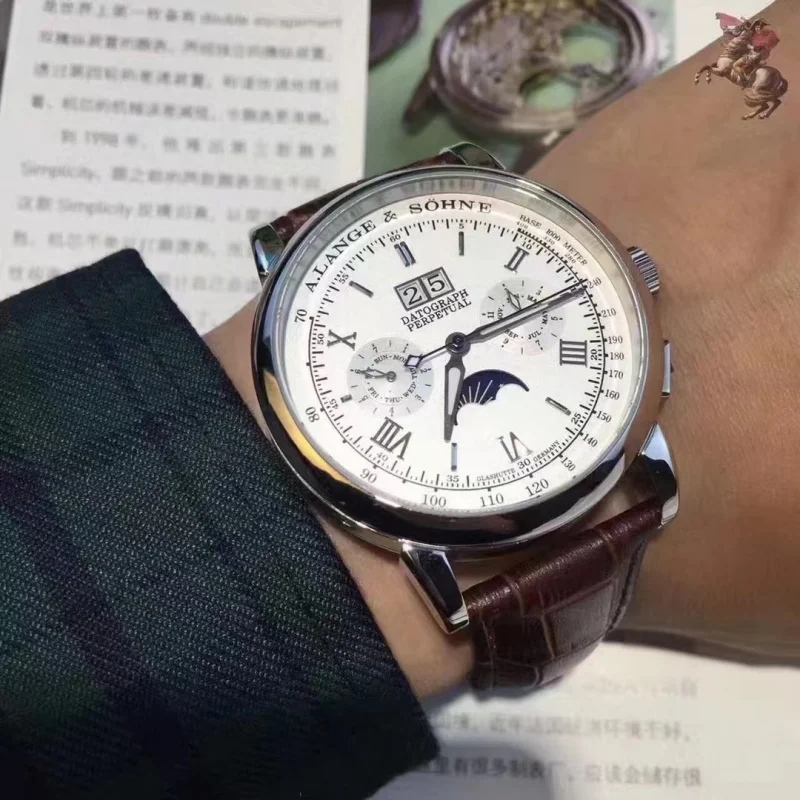 ブランドコピー時計 ランゲゾーネ多くの機能 44mm L902331