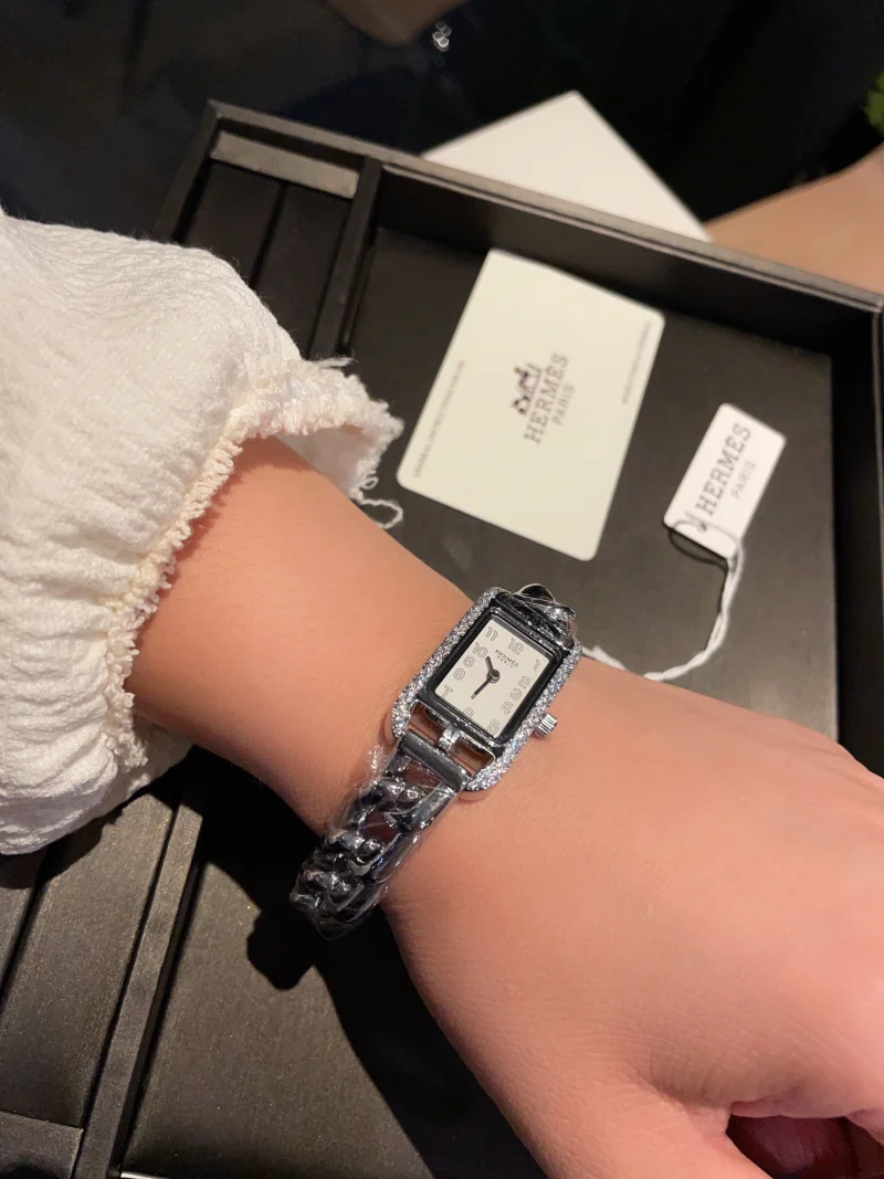 エルメスNANTUCKETレディース腕時計 シンプルかつエレガントH05L300