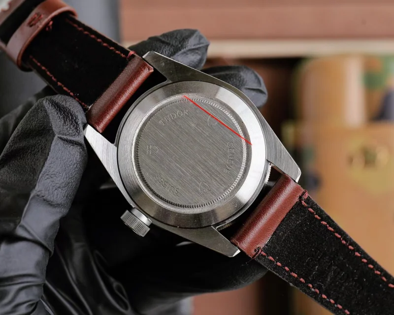 新作チュードルスーパーコピー時計販売店ビワンタイプ 42mm T290130