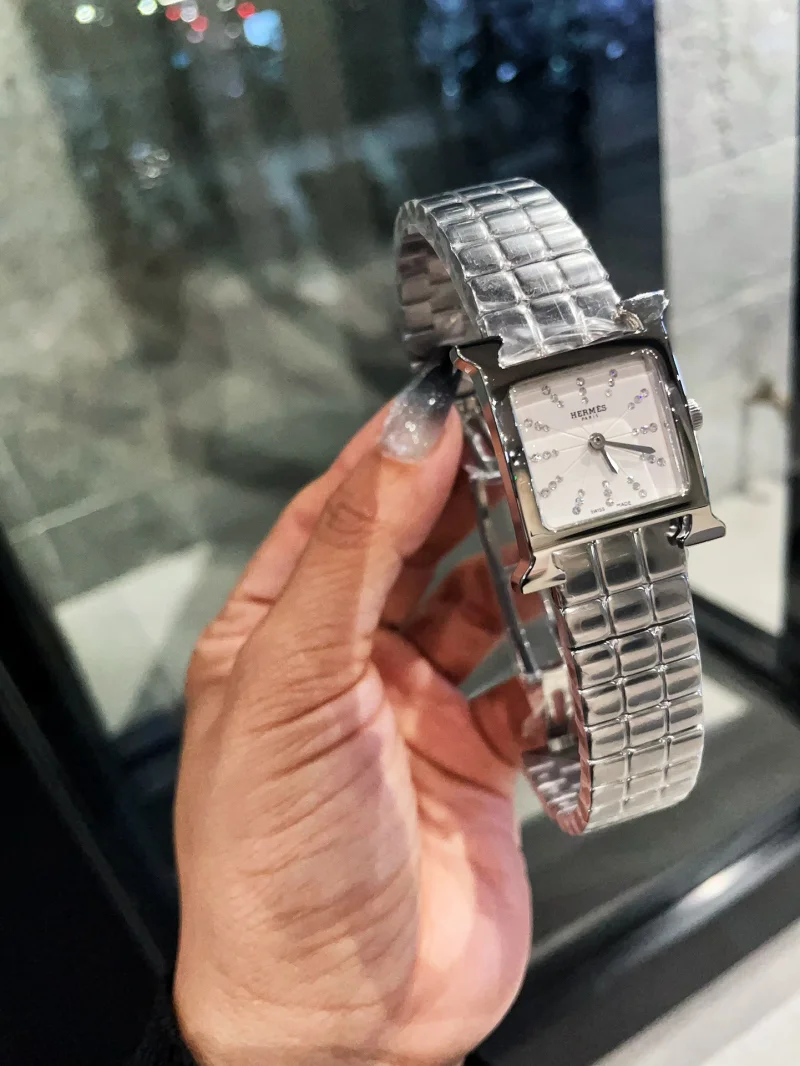 HERMES エルメス時計コピー Hウォッチ ブレスレット HH1.210.131/4804 ホワイト