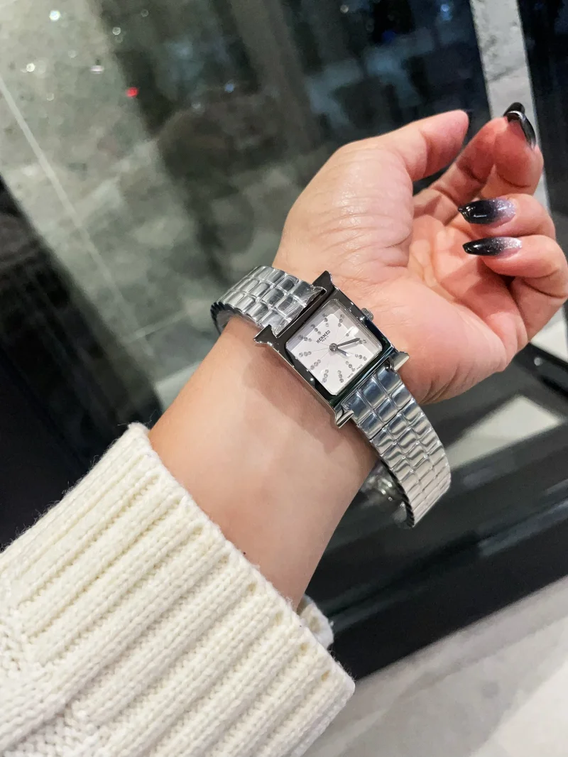 HERMES エルメス時計コピー Hウォッチ ブレスレット HH1.210.131/4804 ホワイト