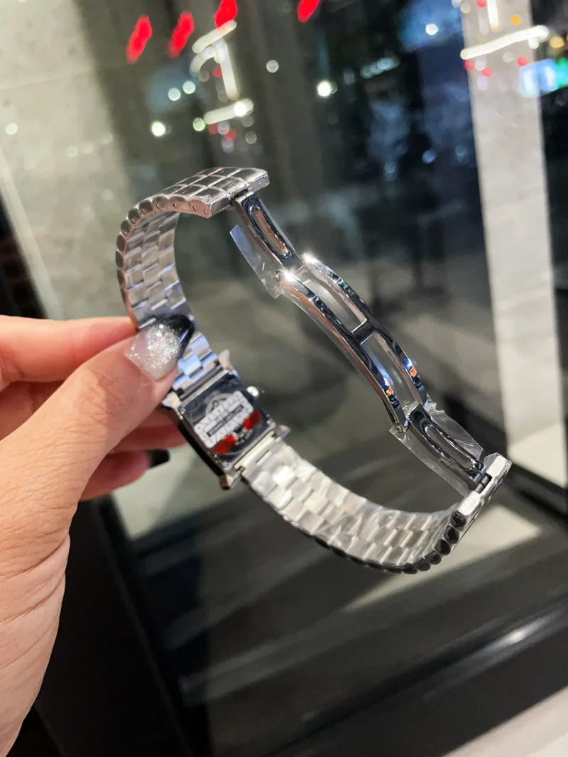 HERMES エルメス時計コピー Hウォッチ ブレスレット HH1.210.131/4804 ホワイト