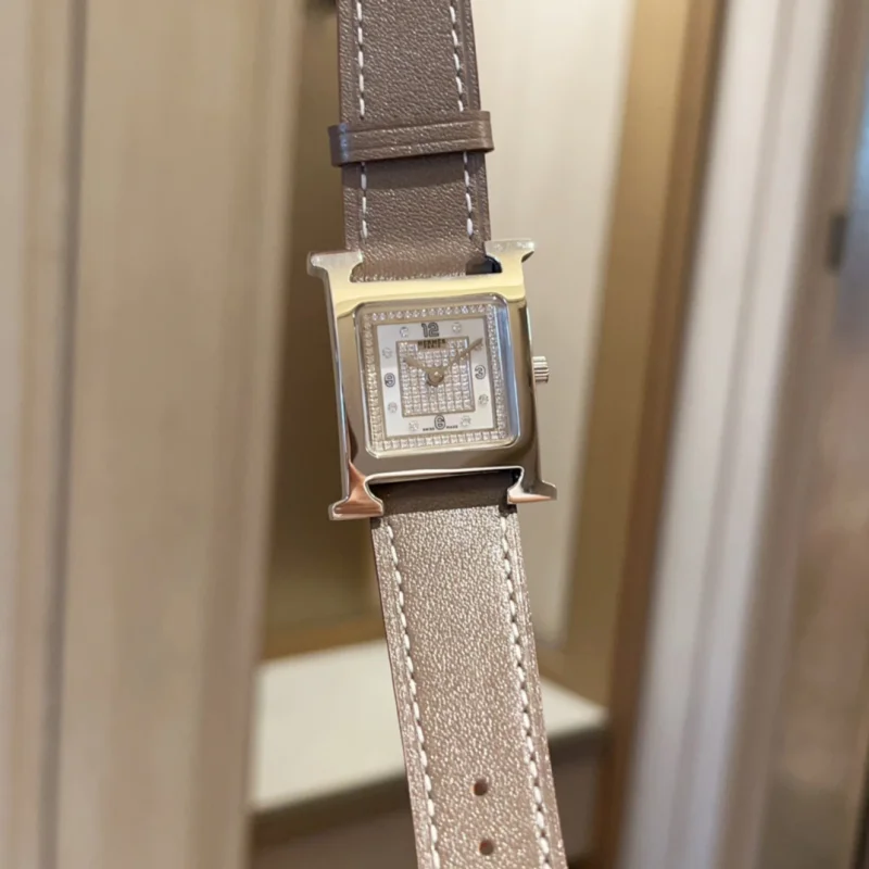エルメスブランド時計HEURE H10922最もクラシック【貴族的なデザイン】