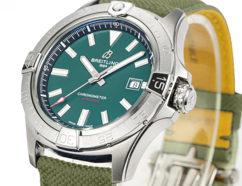 【GF 工場製】ブライトリング アベンジャー 44mm ブラックバード GMT 自動巻きV17311101B1W1、A17318101C1X1