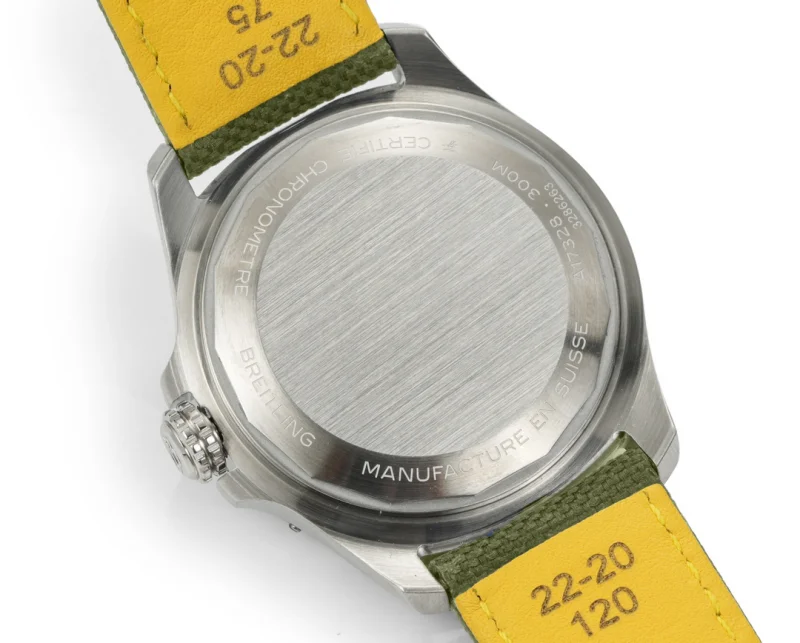 【GF 工場製】ブライトリング アベンジャー 44mm ブラックバード GMT 自動巻きV17311101B1W1、A17318101C1X1