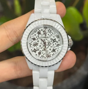 ブランドコピーCHANEL シャネル J12 レディース コズミック 33mm クォーツ H7990