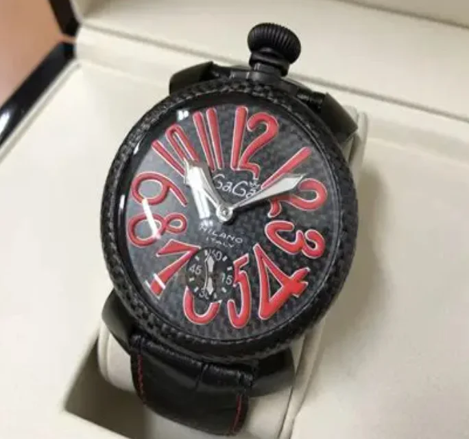 ガガミラノコピー腕時計 マニュアーレ48mm 手巻き スモールセコンド レザー ホワイト メンズ 5010.10