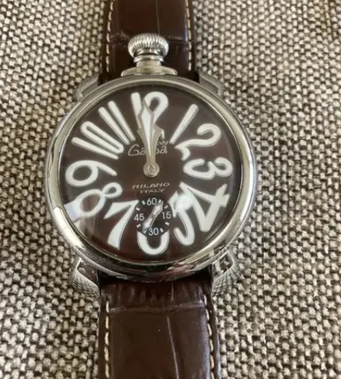 ガガミラノ 腕時計コピーマニュアーレ48mm 手巻き スモールセコンド レザー ホワイト メンズ 5010.06S