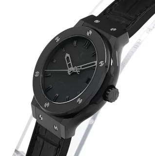 (HUBLOT)ウブロ クラシックフュージョン セラミック時計コピー 561.CM.1110.LR