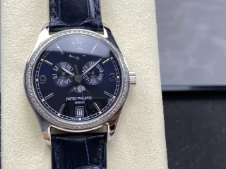 パテックフィリップスーパーコピー コンプリケーション年間カレンダー & ムーンフェイズ腕時計 5147G-001