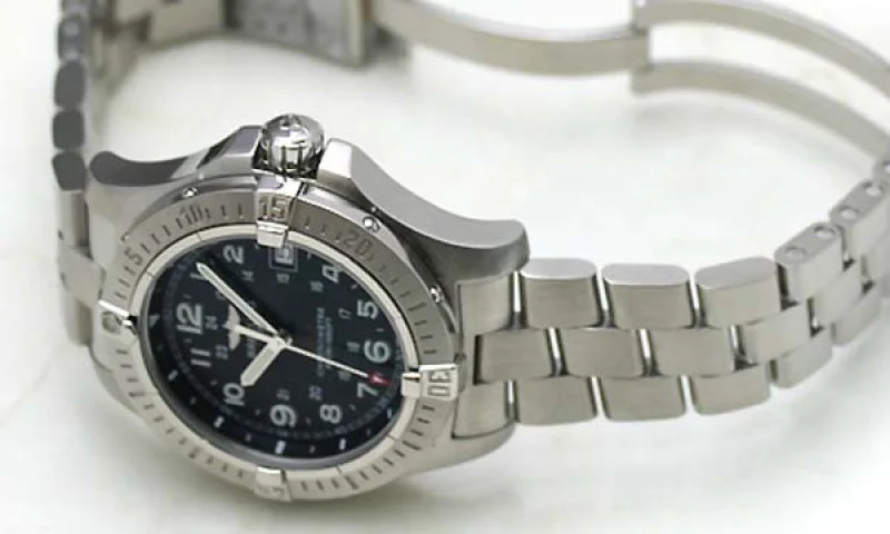 ブライトリングスーパーコピー 時計 オーシャン 青 A17360