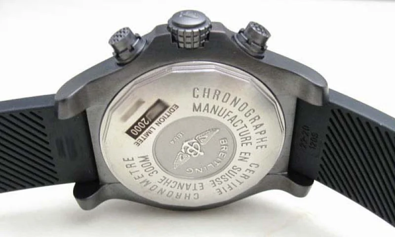 (BREITLING)腕時計ブライトリング 人気 コピー アベンジャースカイランドブラックスティール M338B64DPB (BREITLING)腕時計ブライトリング 人気 コピー アベンジャースカイランドブラックスティール M338B64DPB