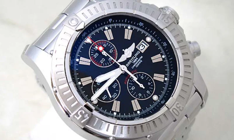 ブライトリングスーパーコピー 時計 アベンジャー 白 A337A60PRS