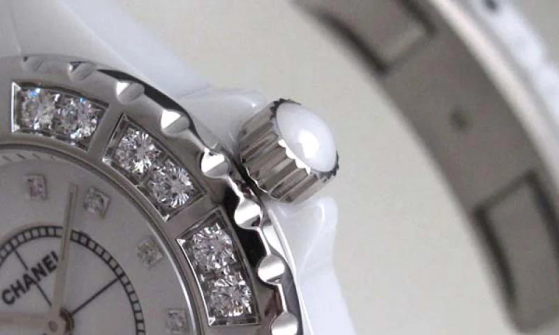 偽物CHANELシャネル時計 スーパーコピーJ12 ホワイトセラミック33 H2429 偽物CHANELシャネル時計 スーパーコピーJ12 ホワイトセラミック33 H2429