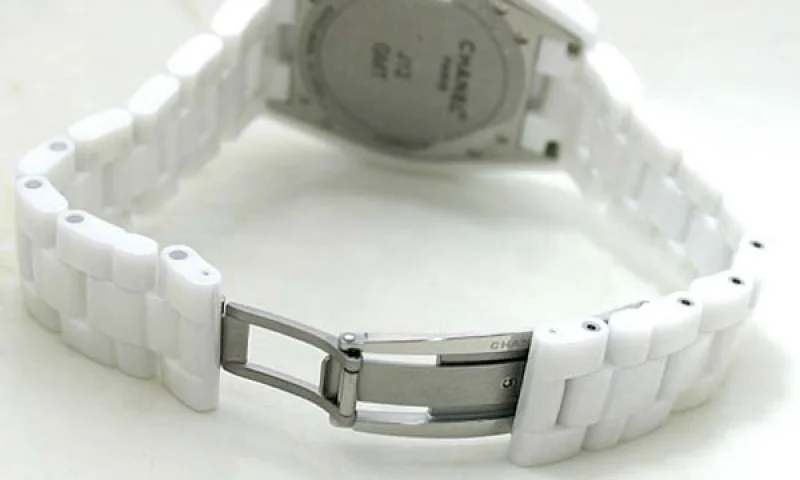 偽物CHANELシャネル時計 スーパーコピーJ12 ホワイトセラミック 42 GMT H212 偽物CHANELシャネル時計 スーパーコピーJ12 ホワイトセラミック 42 GMT H212