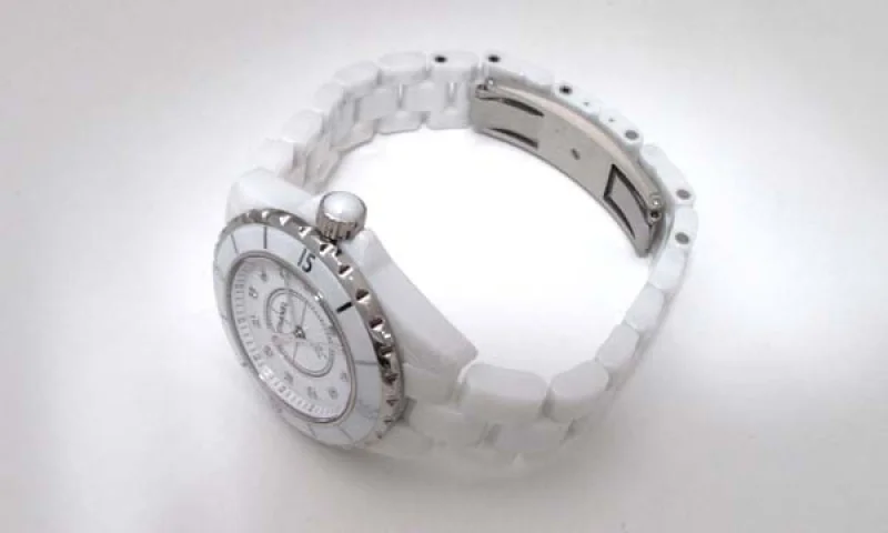 偽物CHANELシャネル時計 ホワイトセラミック J12 33 H1628 偽物CHANELシャネル時計 ホワイトセラミック J12 33 H1628