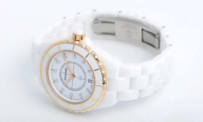 偽物CHANELシャネル時計 ホワイトセラミック J12 33 H1628 スーパーコピー