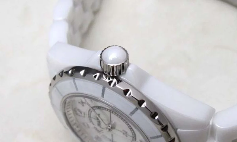 偽物CHANELシャネル時計 セラミック J12 33 H2422 偽物CHANELシャネル時計 セラミック J12 33 H2422