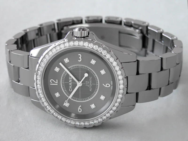 シャネル CHANEL時計 J12　クロマティック 38mm　12Pダイヤ　チタンセラミック グレー H32 スーパーコピー