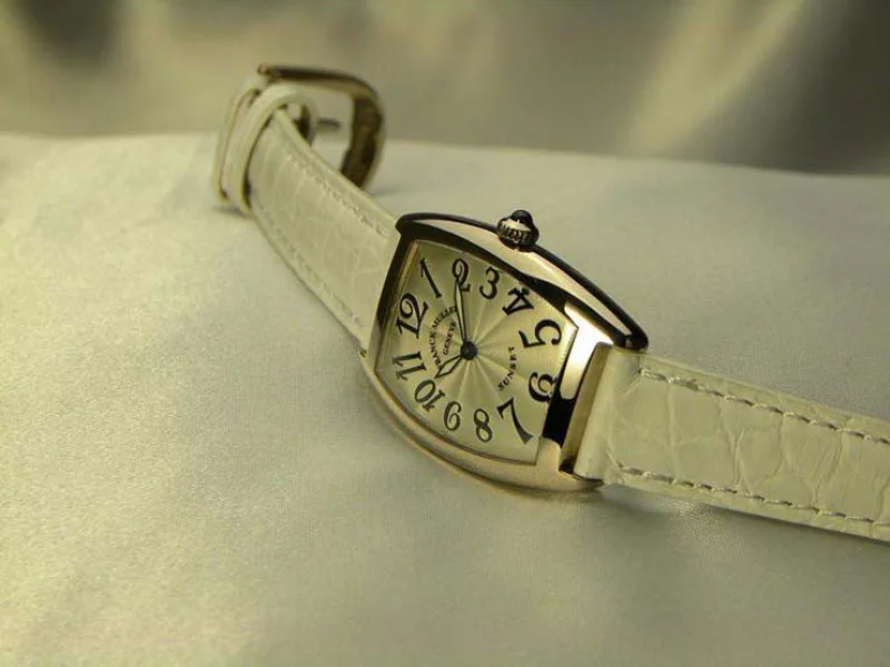 腕時計 コピー FRANCK MULLER フランクミュラー トノウカーベックス レディース 1752QZ