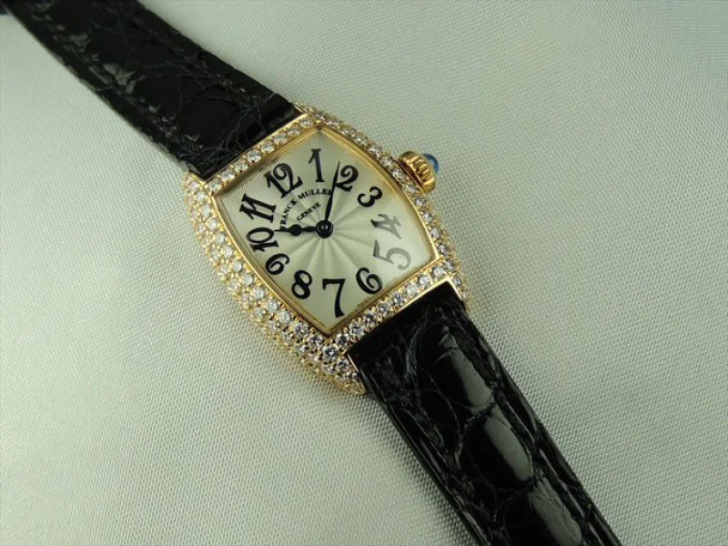 腕時計 コピー FRANCK MULLER フランクミュラー トノウカーベックス レディース