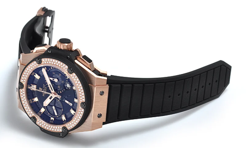 (HUBLOT)ウブロ スーパーコピー キングパワー パワーリザーブ ジルコニウム 偽物時計 709.ZX.1770.RX.1104