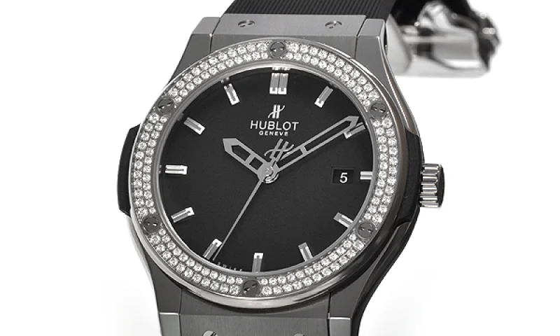 (HUBLOT)ウブロ 高級腕時計 コピー クラシックフュージョン ジルコニウム パヴェ 542.ZX.1170.LR.1704