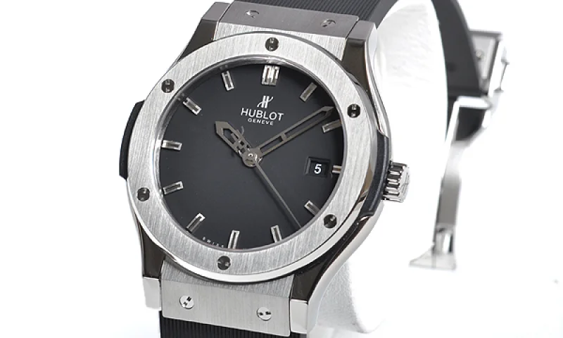 (HUBLOT)ウブロ スーパーコピー クラシック フュージョン ジルコニウム ゴールド42mm 542.ZP.1180.RX 時計 ランキング